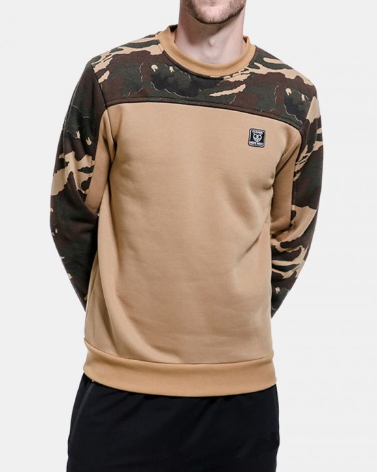 Men Camo Print Patchwork Applique Bodycorn Hem Pullover Sweatshirt Men Camo Print Patchwork Applique Bodycorn Hem Pullover Sweatshirt